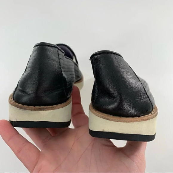 Johnston and Murphy flats sz 6 black laser cut leather flatform loafers academia - Picture 8 of 12